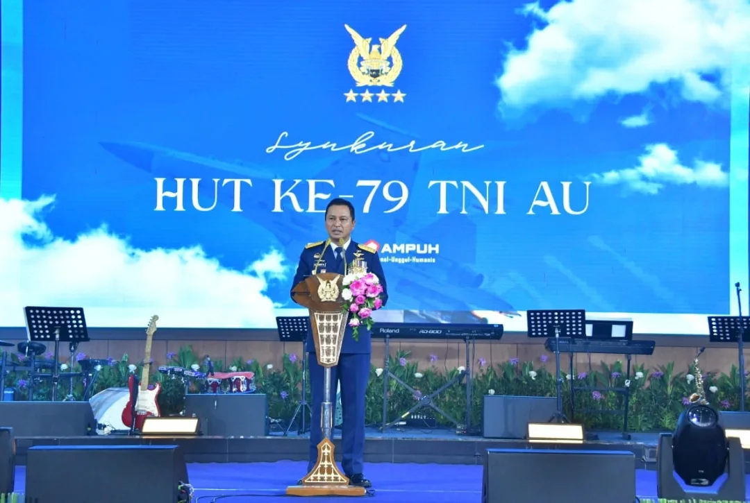 Ilustrasi Kasau Berikan Penghargaan kepada Prajurit TNI AU Berprestasi